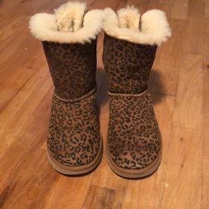 Authentic leopard bow Uggs